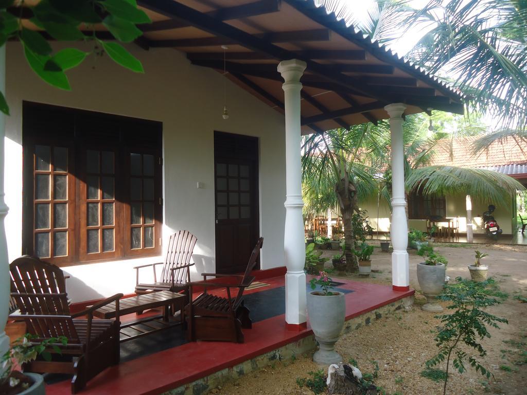 Bay Hill Guest House Тангалла Экстерьер фото